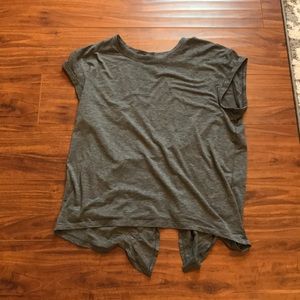 Lululemon gray box it out short sleeve sz 8